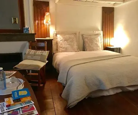 Le Miroir Aux Fees 住宿加早餐酒店 2*