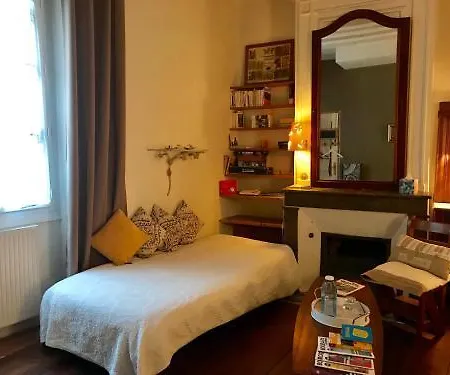 Le Miroir Aux Fees 2* 波尔多