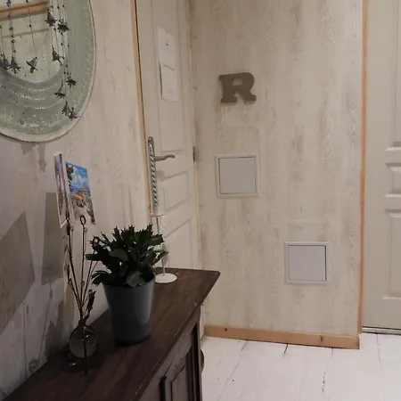 Bed & Breakfast Le Miroir Aux Fees 2*